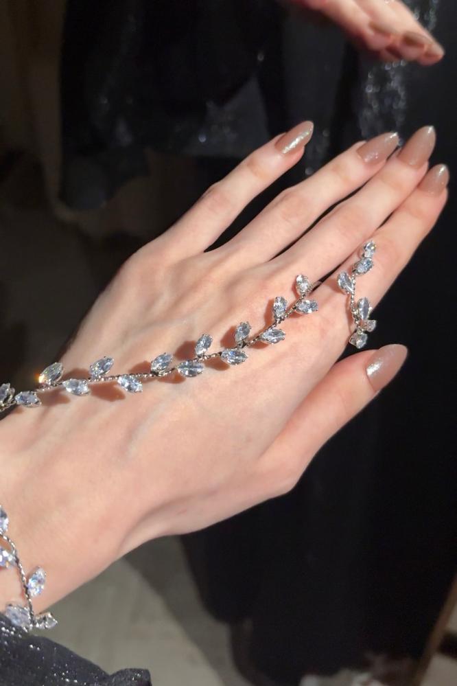 bracelet haind chain